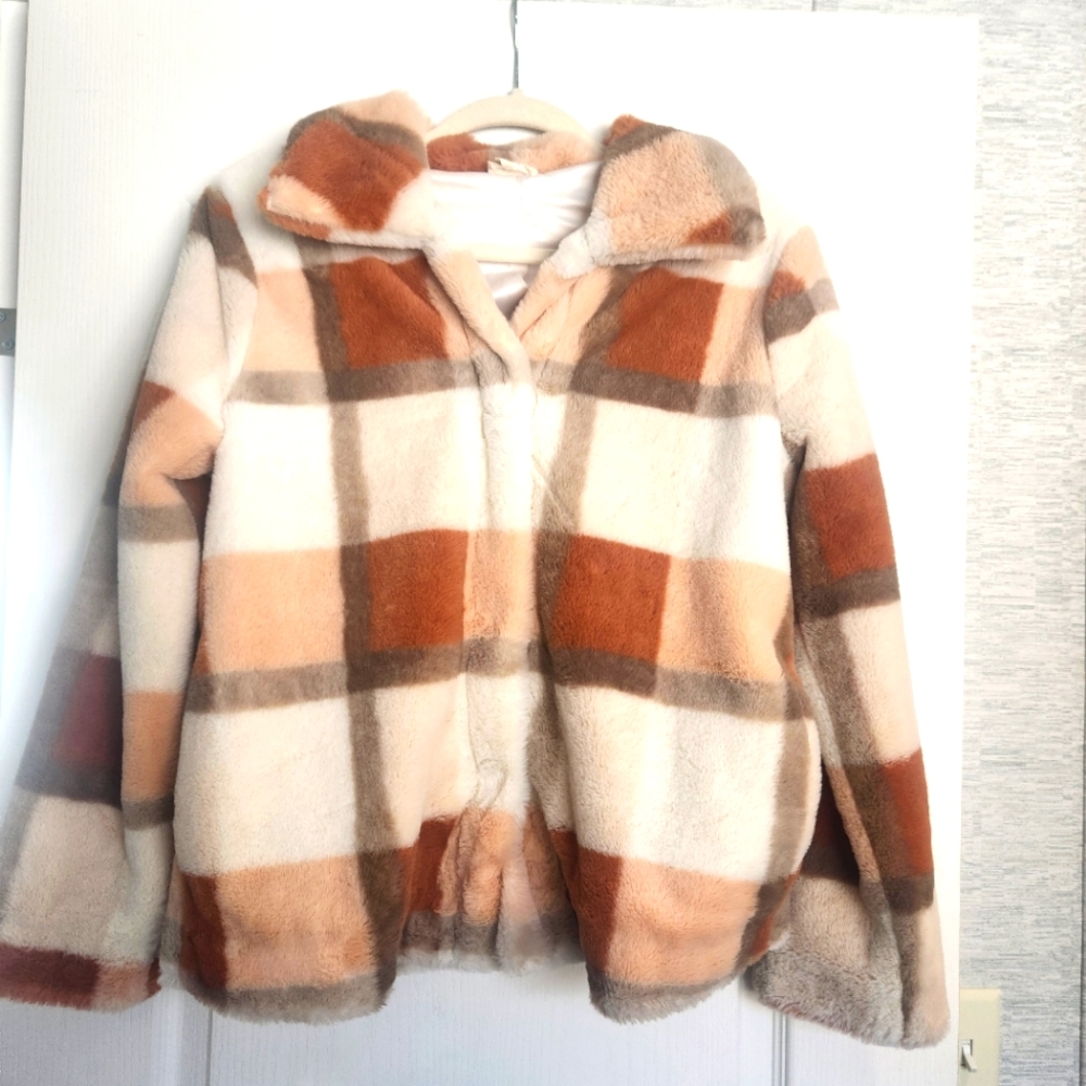 Hem and Thread Womems Fuzzy Jacket Size S EUC